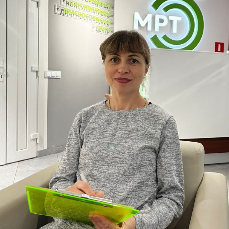 Подарок, который объединяет: победительница розыгрыша порадовала маму визитом в нашу клинику